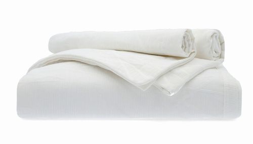 Cubrecama Oro Jacquard Hotel King Líneas