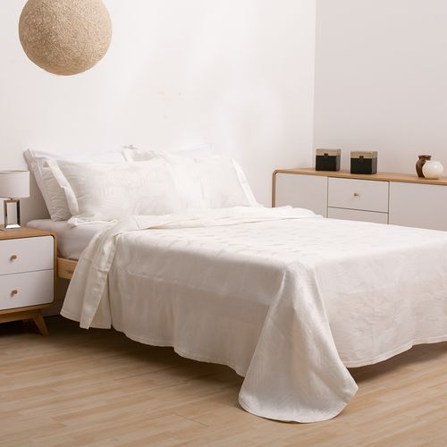 Cubrecama Oro Jacquard Queen Hojas