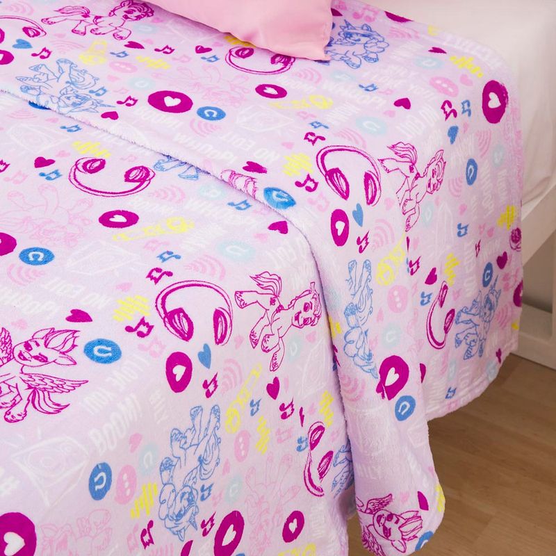 CO_DTAL_PONY_TWIN_WOW_2-1-